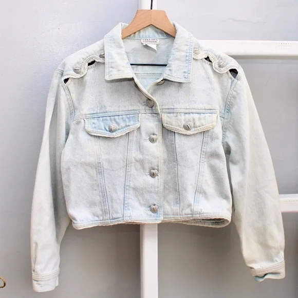Vintage Stefano International Light Denim Wash Cropped Jacket w/ Heart Buttons - Picture 1 of 6